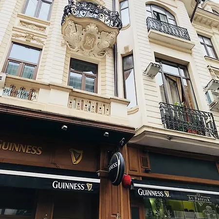 Grand Royal Old Town Apartment