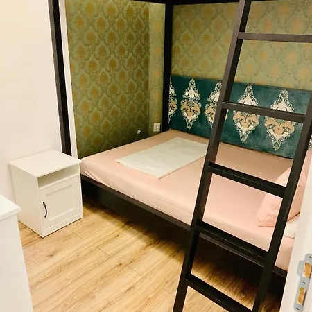 Grand Royal Old Town Apartment