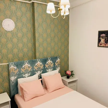 Grand Royal Old Town Apartment