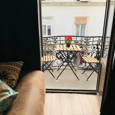 Apartment Grand Royal Old Town Bucharest