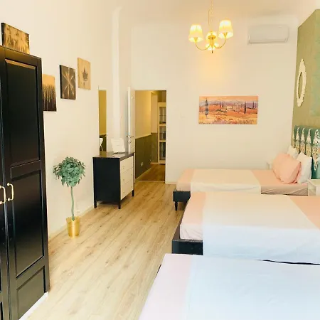 Grand Royal Old Town Apartment