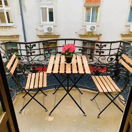 Grand Royal Old Town * Bucarest